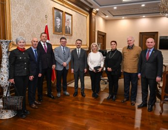 Sivil Topluma Tam Destek