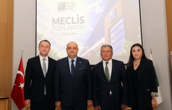 Hüseyin Gezer yeniden Meclis Başkanı seçildi