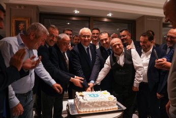 Meclis Başkanı yeniden Aracı