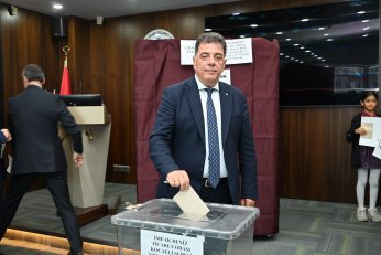 Meclis Başkanı yeniden Aracı
