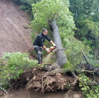 SELE KARŞI DÖRT KOLDAN SEFERBER OLDU