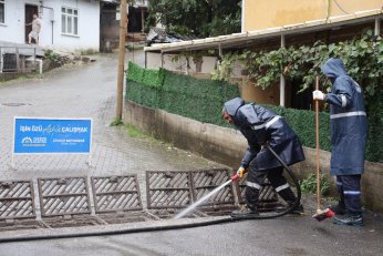 Ekiplerinden Sağanak Mesaisi