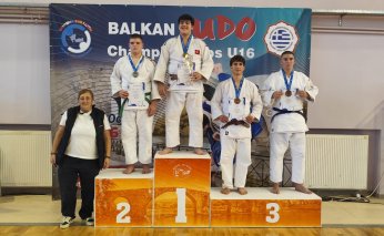 Kağıtspor’un yükselişi dünya kürsüsünde taçlanıyor