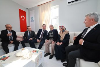 Başkan Büyükakın: “Biz büyüklerimizi sayarak büyüdük”