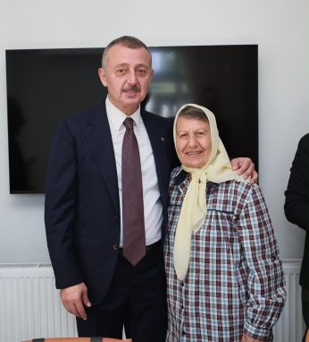 Başkan Büyükakın: “Biz büyüklerimizi sayarak büyüdük”