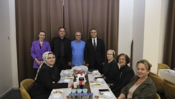 Muhtarların gününü kutladı