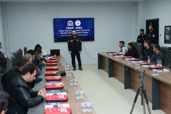 Afetle Mücadele Gönüllülerini Yetiştiriyor