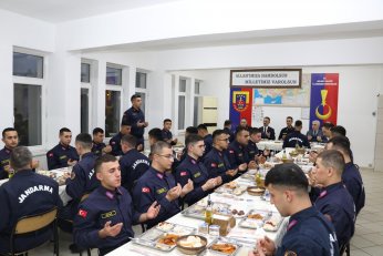 Mehmetçiğe Sürpriz İftar