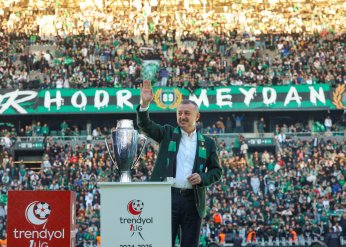 O çocuklar maçta yerlerini aldı