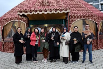 Otağ Çadırı Oldu