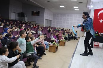 Bir Başka Güzel