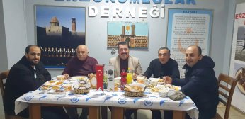 Üniversiteli Gençlere iftar verdi