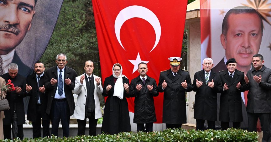 Şehitliklere Anlamlı Ziyaret
