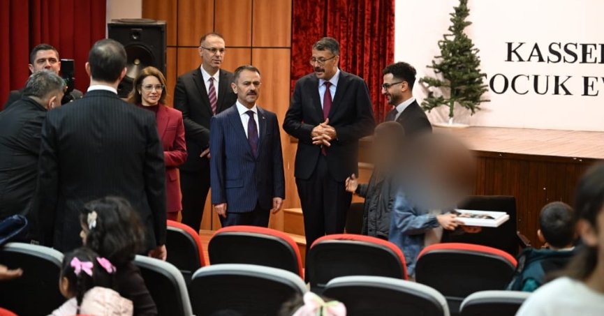 KASSEL Çocuk Evi'nde Anlamlı Bayram Ziyareti