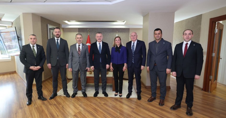 Başkan Büyükakın’a ziyaret