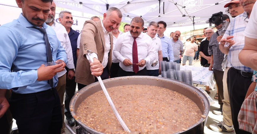 Kardeşlik için kaynadı