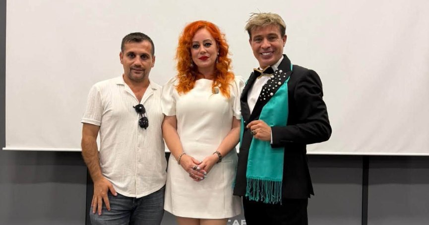 “Yılın En Başarılı Magazin Muhabiri” Ödülü