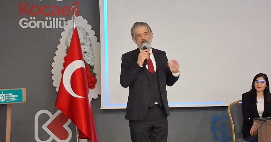 KONFERANSI DÜZENLENDİ