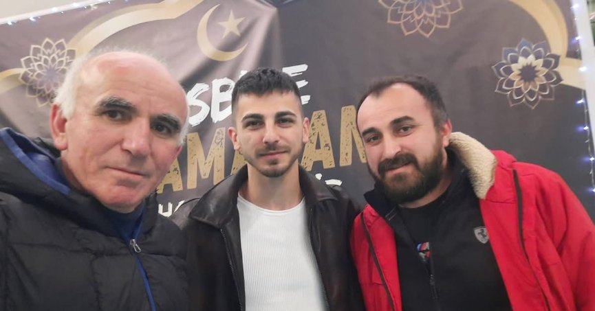 Gençlerle İftarda Buluştu