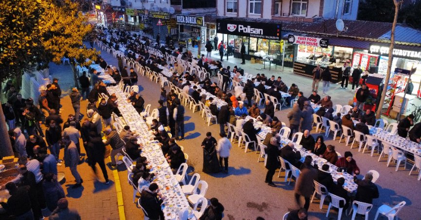 1200 Kişilik İftar Sofrası Kuruldu