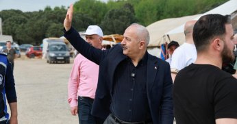 Kurban Pazarı Hazırlıklarını Yerinde İnceledi
