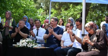 Miniklerden Renkli Dokunuş