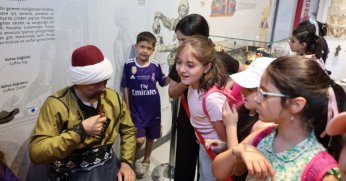 Tarihle Buluşan Minikler