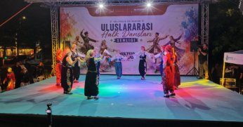 Dansla Buluştu