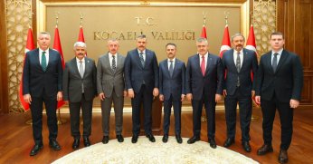 VALİLİKTEN KARAKOLA HER ADIMDA VATANDAŞIN YANINDA