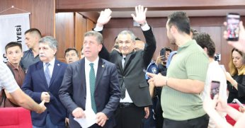 İzmit'te Başkanvekili Seçimi Üçüncü Turda CHP'li Lütfü Obuz'un Oldu!