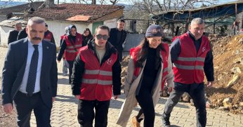 İhtiyaç Sahiplerine Yardım Kartları Ulaştı