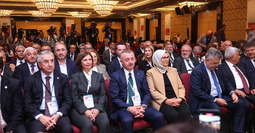 TBB’DE YARIŞ 4 TUR SÜRDÜ